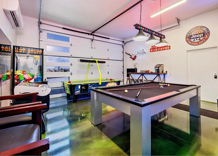 Solara Ultimate Backyard & Gameroom *