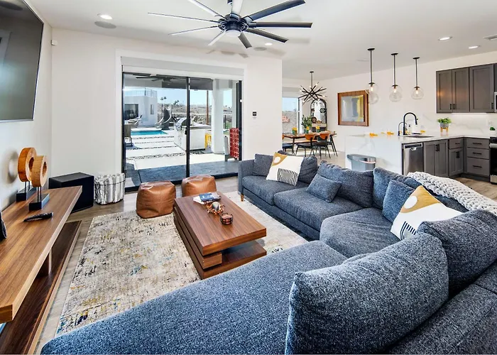 Holiday home Solara Ultimate Backyard & Gameroom *