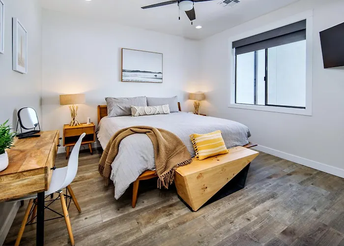 Solara Ultimate Backyard & Gameroom * Lake Havasu City